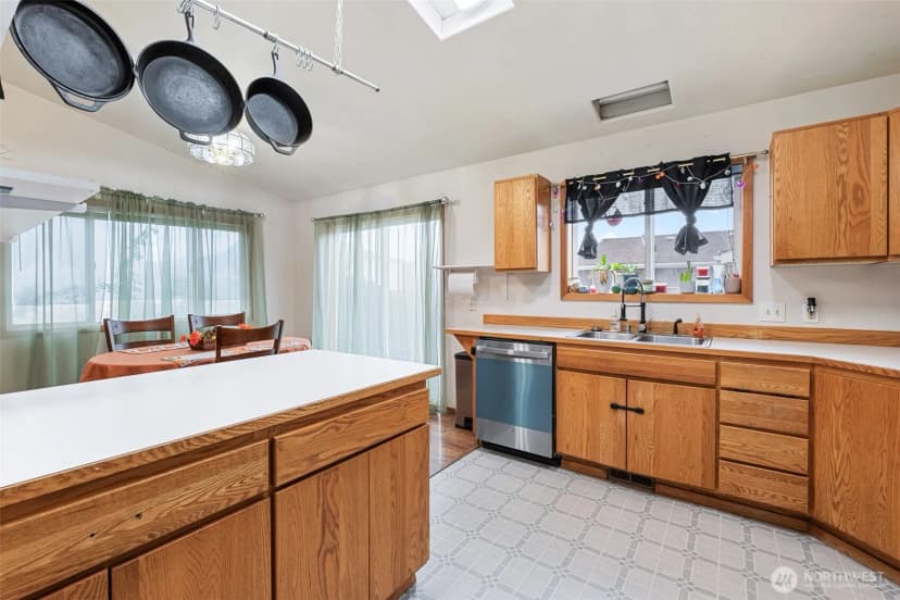 Property photo for 238 E Street Ne, Ephrata photo 13