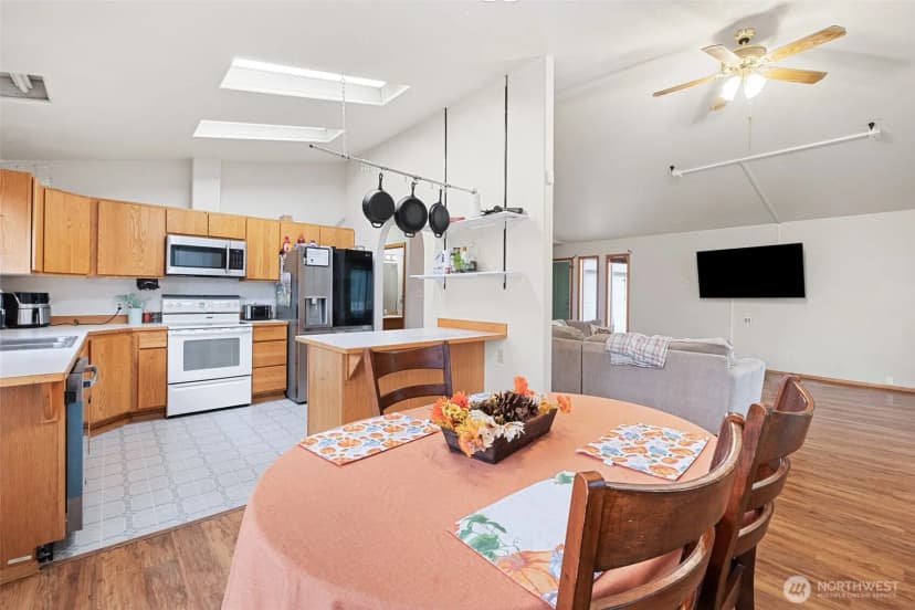 Property photo for 238 E Street Ne, Ephrata photo 8