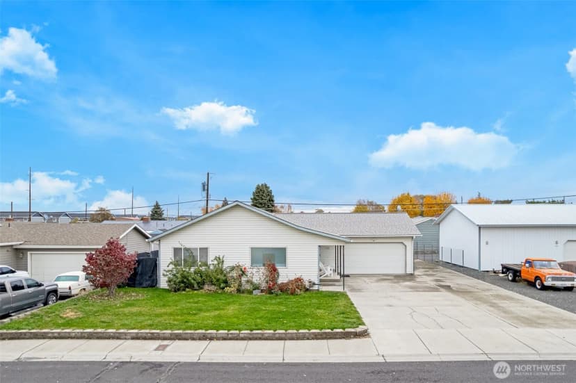Property photo for 238 E Street Ne, Ephrata