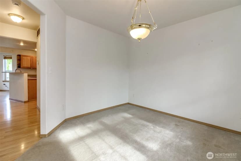 Property photo for 12101 30th St E, Edgewood photo 17