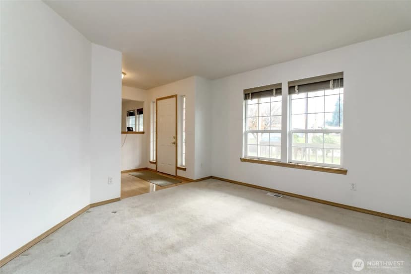 Property photo for 12101 30th St E, Edgewood photo 7