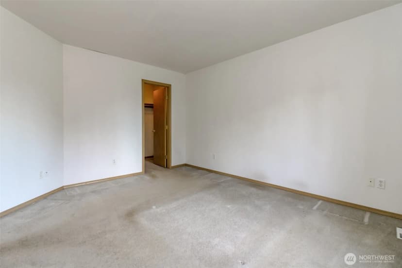Property photo for 12101 30th St E, Edgewood photo 20
