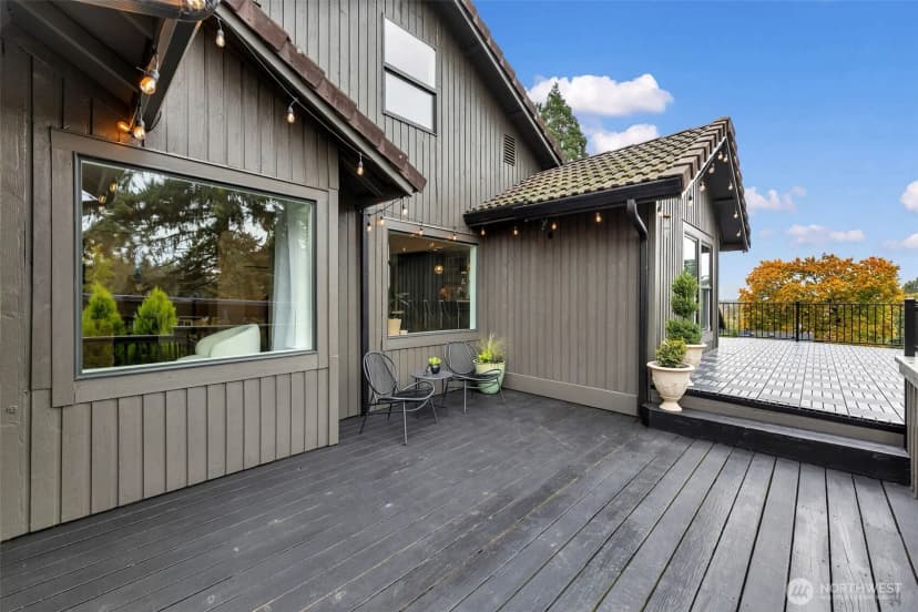 Property photo for 205 S Hillhurst Road, Ridgefield photo 7