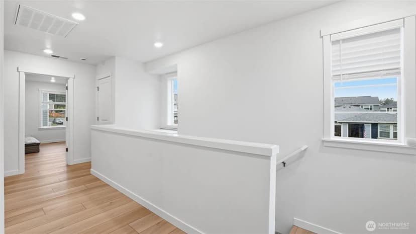 Property photo for 10717 Se 243rd Place, Kent photo 9