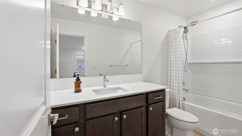 Property photo for 10717 Se 243rd Place, Kent photo 13