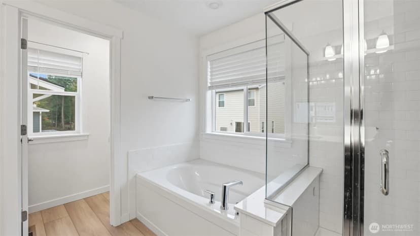 Property photo for 10717 Se 243rd Place, Kent photo 16