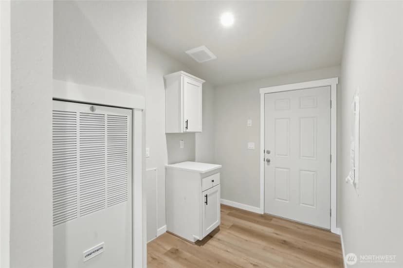 Property photo for 31285 W Main Street, Lyman photo 23