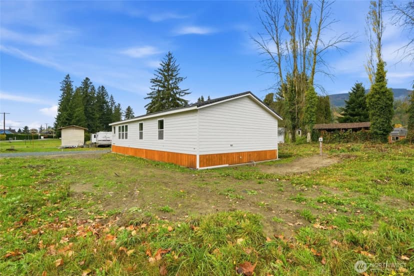 Property photo for 31285 W Main Street, Lyman photo 26