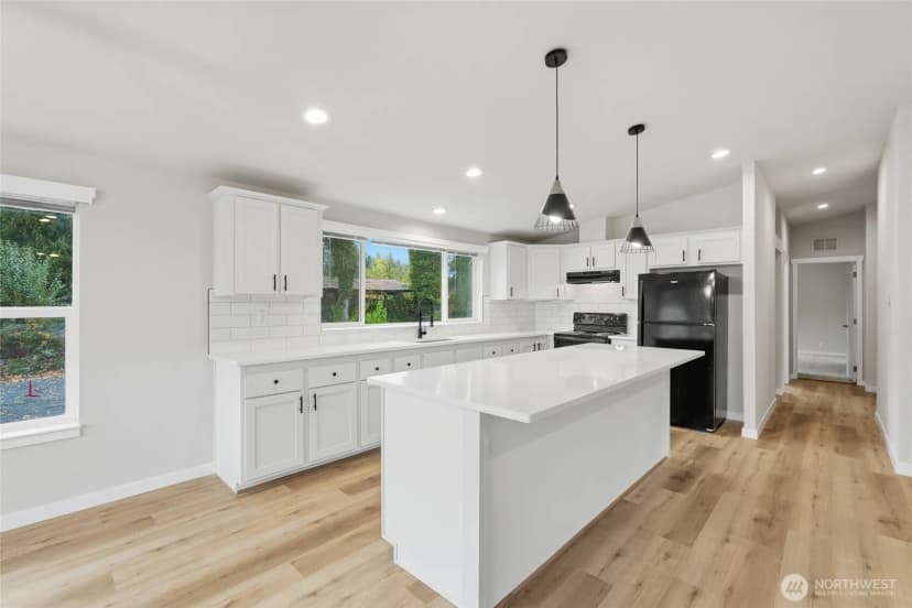 Property photo for 31285 W Main Street, Lyman photo 5