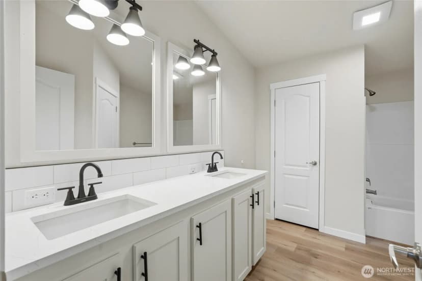 Property photo for 31285 W Main Street, Lyman photo 17