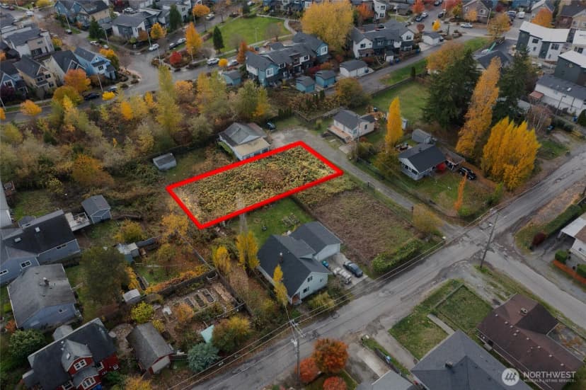 Property photo for 30 Xx S Dakota Street, Seattle photo 9