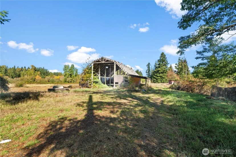 Property photo for 1305 336th Street S, Roy photo 34