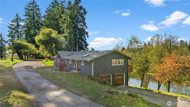 Property photo for 1305 336th Street S, Roy photo 2