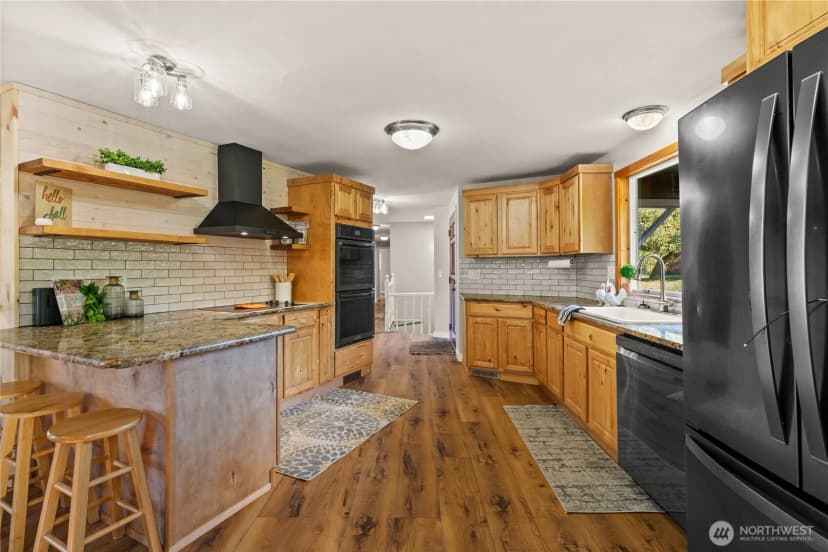 Property photo for 1305 336th Street S, Roy photo 7