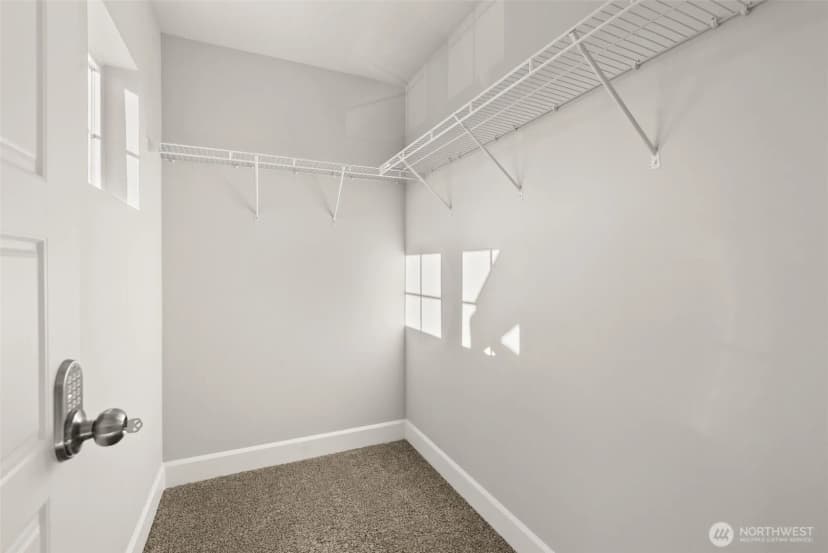 Property photo for 10924 Se 218th Place, Kent photo 23