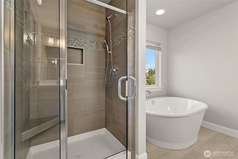 Property photo for 10924 Se 218th Place, Kent photo 20