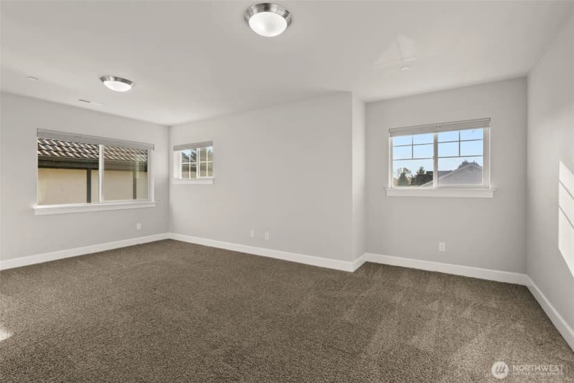 Property photo for 10924 Se 218th Place, Kent photo 24