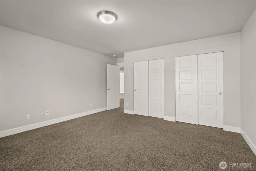 Property photo for 10924 Se 218th Place, Kent photo 27