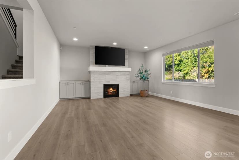 Property photo for 10924 Se 218th Place, Kent photo 6