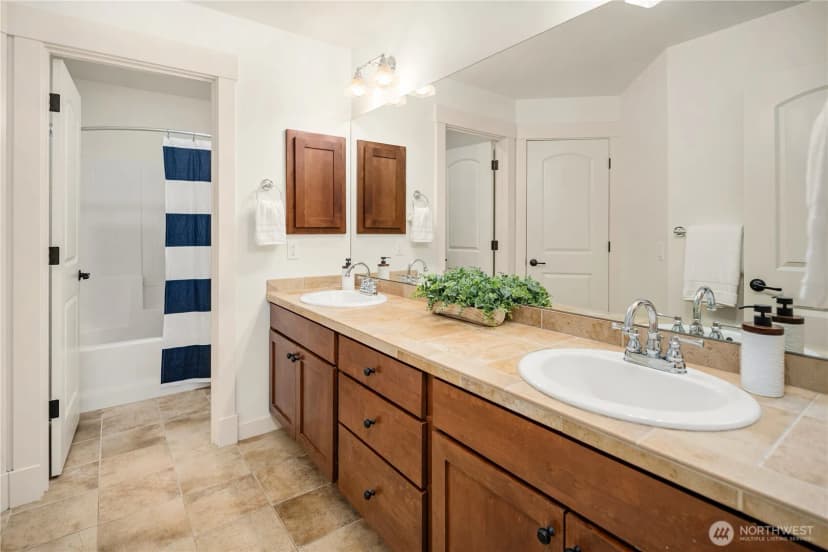 Property photo for 2884 258th Place Se, Sammamish photo 27