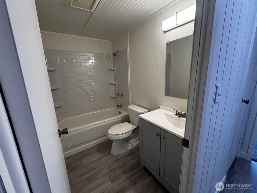 Property photo for 815 124th Street Sw #1, Everett photo 11