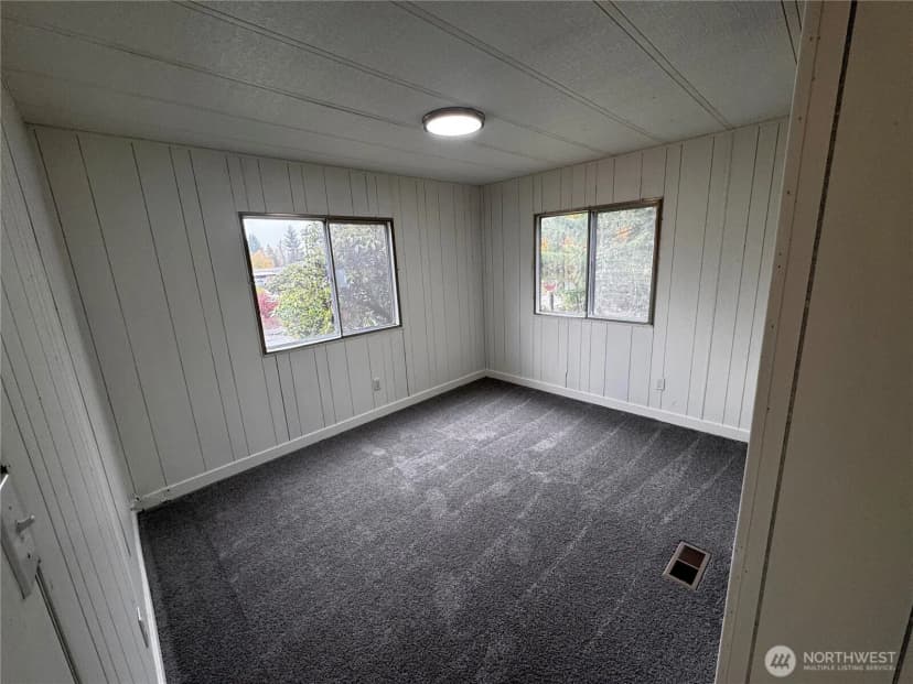 Property photo for 815 124th Street Sw #1, Everett photo 17