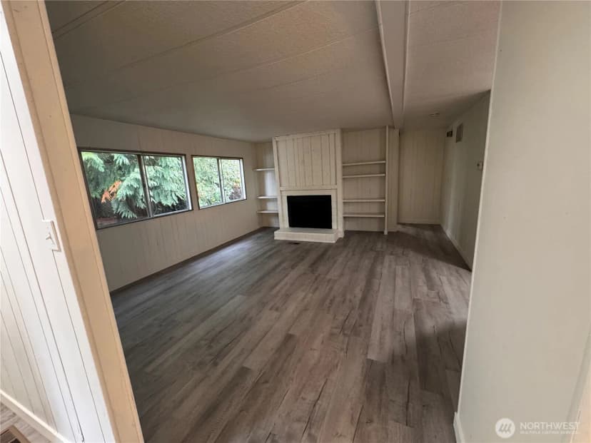 Property photo for 815 124th Street Sw #1, Everett photo 4