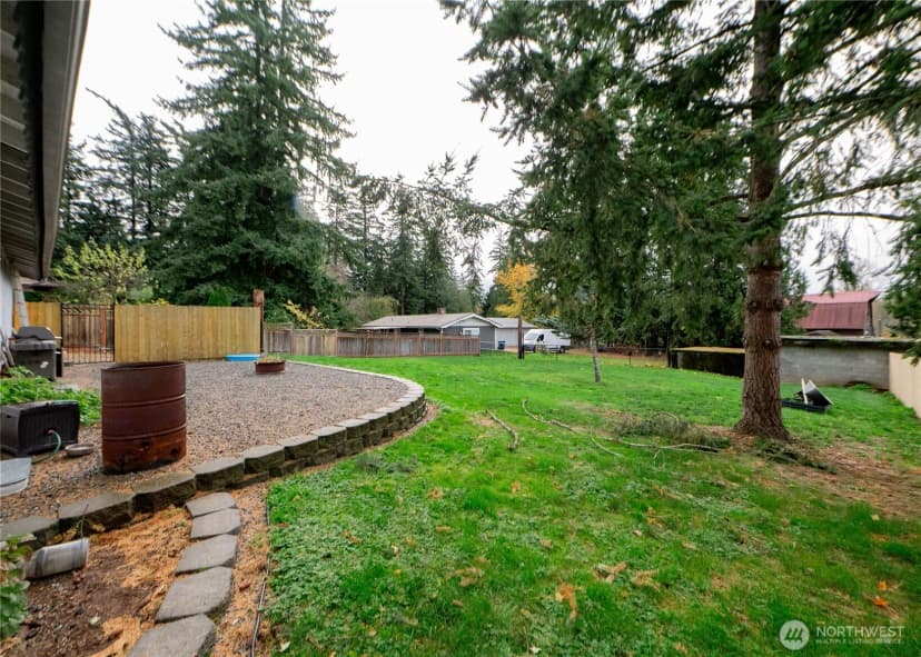 Property photo for 2529 E Hemmi Road, Bellingham photo 14