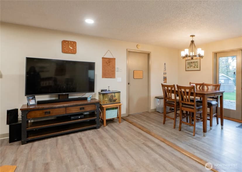 Property photo for 2529 E Hemmi Road, Bellingham photo 6