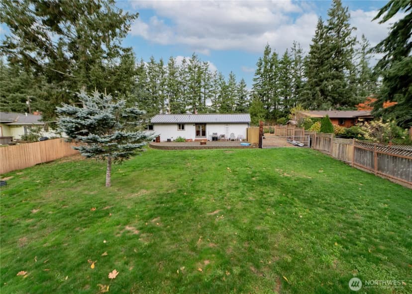 Property photo for 2529 E Hemmi Road, Bellingham photo 15