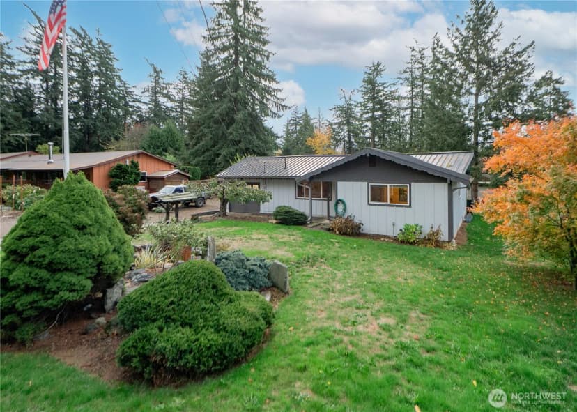 Property photo for 2529 E Hemmi Road, Bellingham photo 19