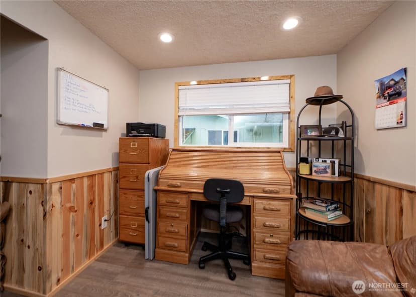 Property photo for 2529 E Hemmi Road, Bellingham photo 11
