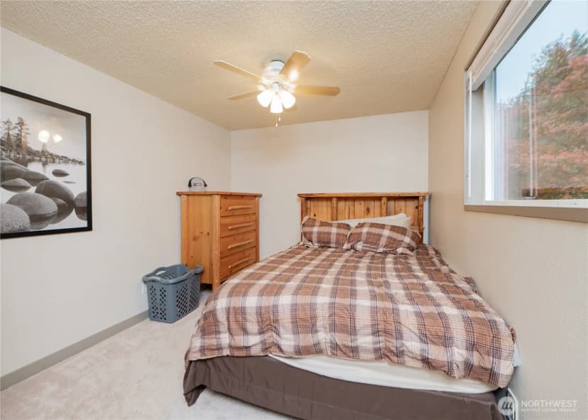 Property photo for 2529 E Hemmi Road, Bellingham photo 9