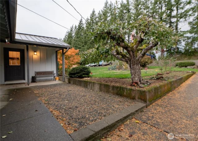 Property photo for 2529 E Hemmi Road, Bellingham photo 3