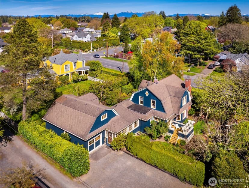 Property photo for 322 Avenue D, Snohomish photo 2