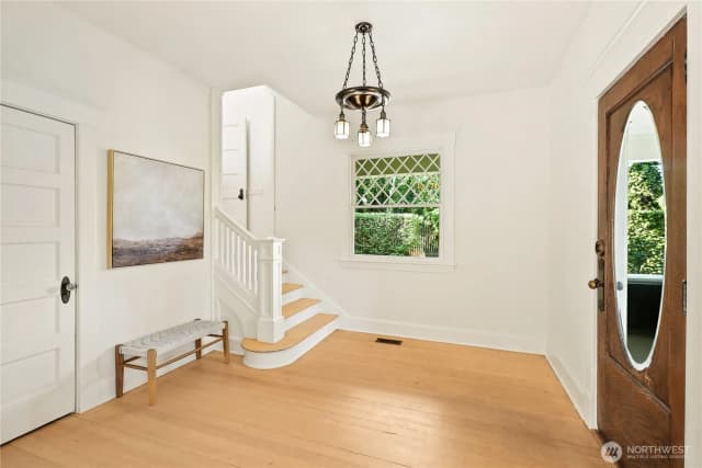 Property photo for 322 Avenue D, Snohomish photo 4