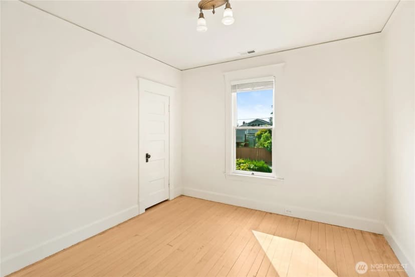 Property photo for 322 Avenue D, Snohomish photo 15
