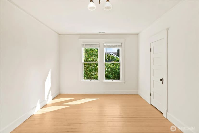 Property photo for 322 Avenue D, Snohomish photo 17