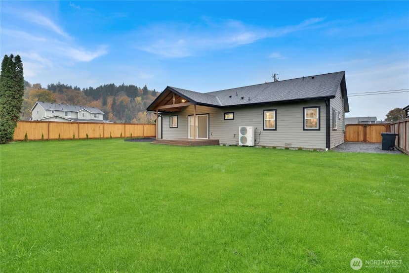Property photo for 120 5th Avenue N, Algona photo 25