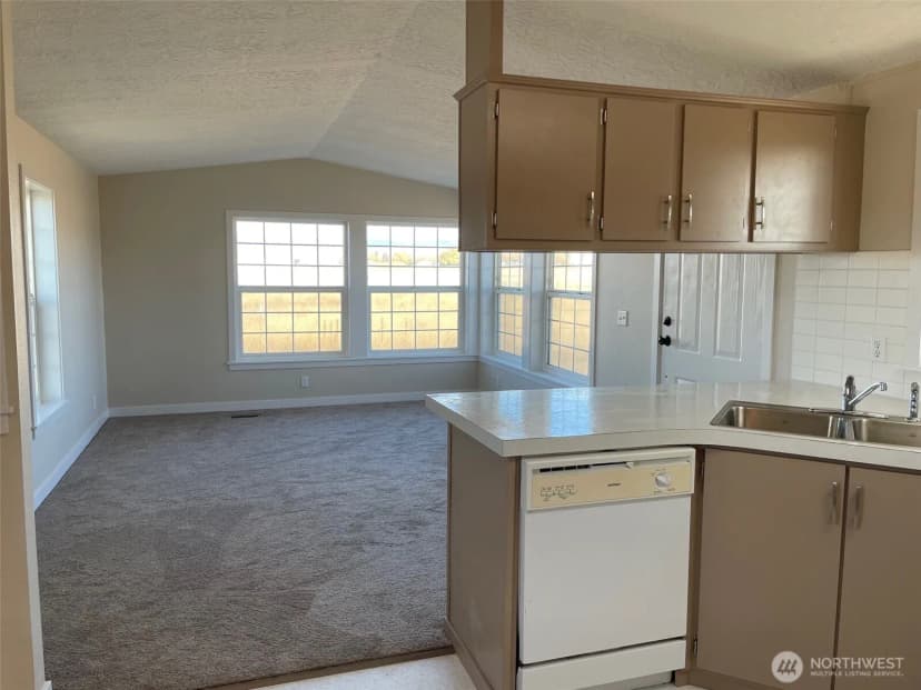 Property photo for 971 No. 81 Road, Ellensburg photo 7