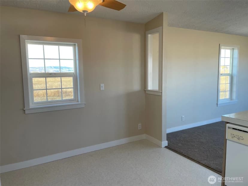 Property photo for 971 No. 81 Road, Ellensburg photo 10