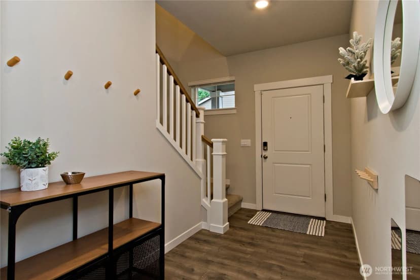 Property photo for 28252 33rd Place S, Auburn photo 3