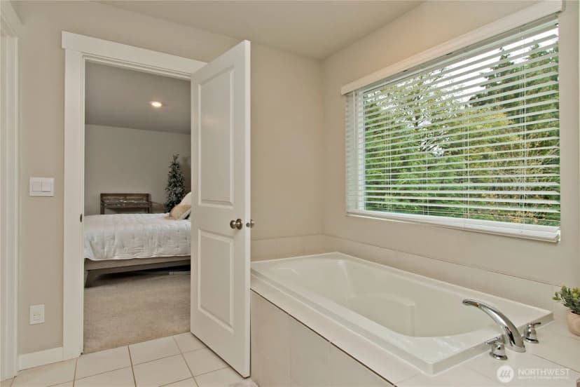 Property photo for 28252 33rd Place S, Auburn photo 20