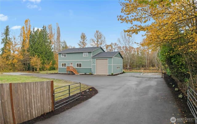 Property photo for 907 Orting Kapowsin Highway E, Orting photo 3