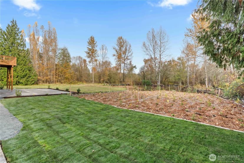Property photo for 907 Orting Kapowsin Highway E, Orting photo 33