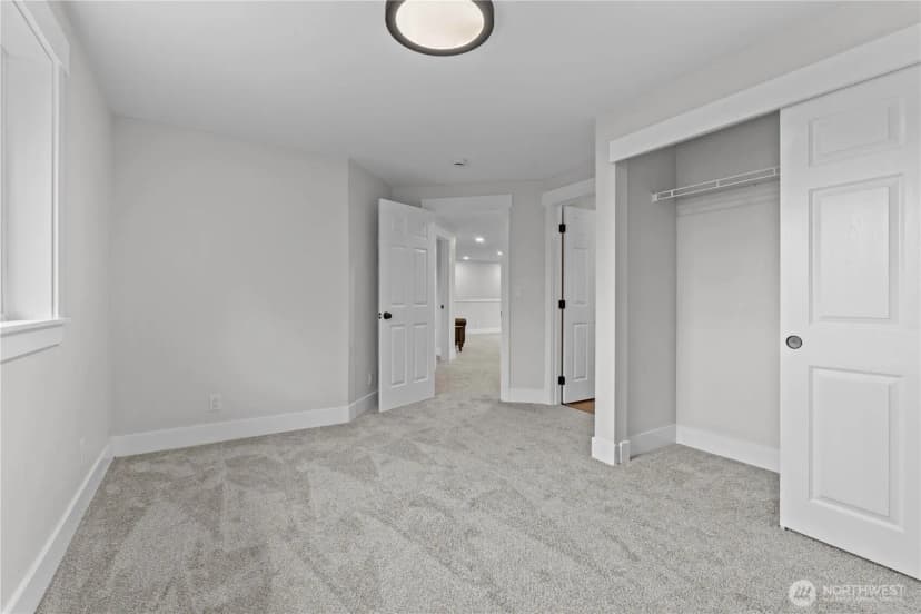 Property photo for 907 Orting Kapowsin Highway E, Orting photo 23