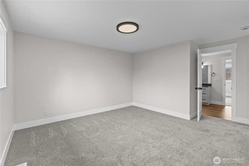 Property photo for 907 Orting Kapowsin Highway E, Orting photo 27