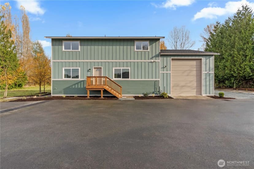 Property photo for 907 Orting Kapowsin Highway E, Orting photo 29