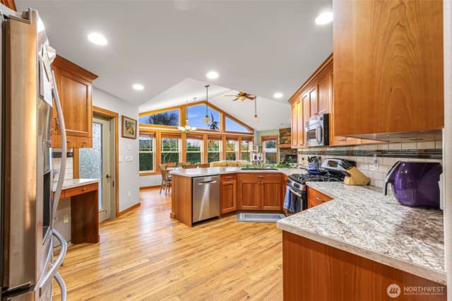 Property photo for 1660 Eastwood Way, Lynden photo 5