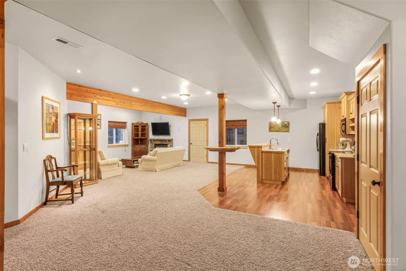Property photo for 1660 Eastwood Way, Lynden photo 23